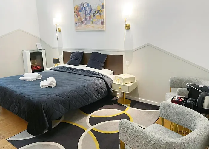 Casa Ivh 住宿加早餐酒店 4*